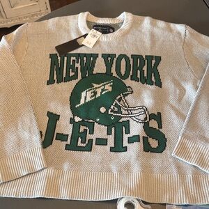 Abercrombie & Fitch Cream and Green Jet Crewneck Sweater